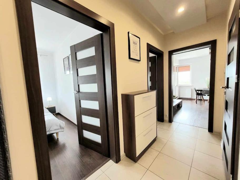 Dark Chocolate 4 Persons Down Town Apartment Krakow