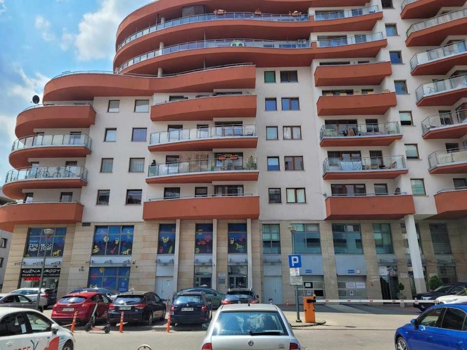 Apartment Dark Chocolate 4 Persons Down Town