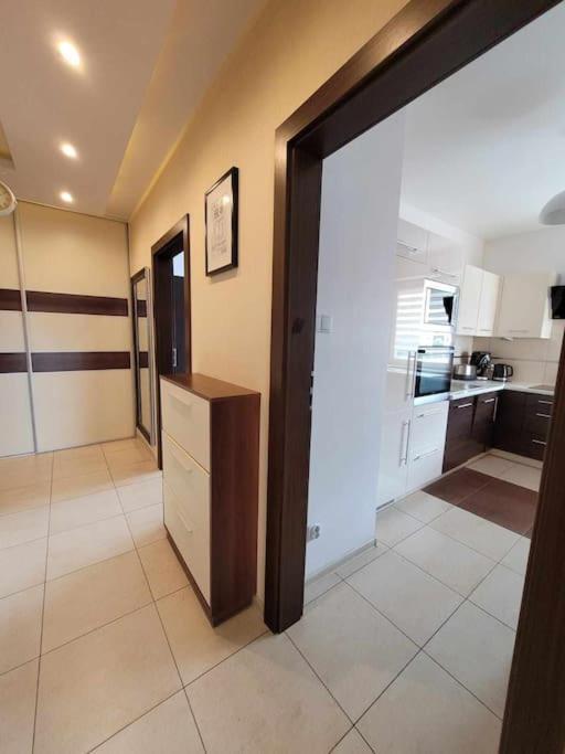 Dark Chocolate 4 Persons Down Town Apartment Krakau